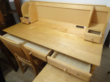 家具　展示品　格安　展示価格