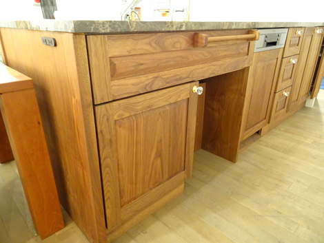 家具　展示品　格安　展示価格